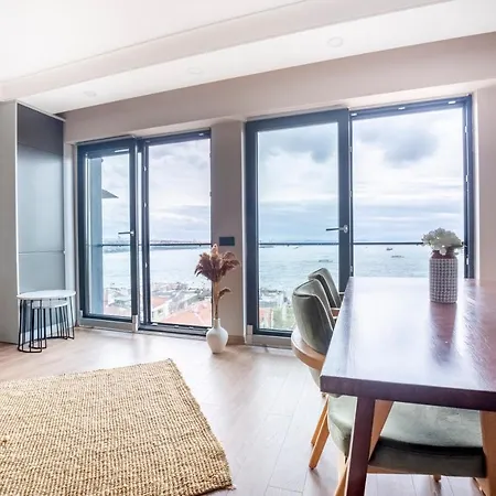 New And Modern Flat With Sea View Apartamento *
