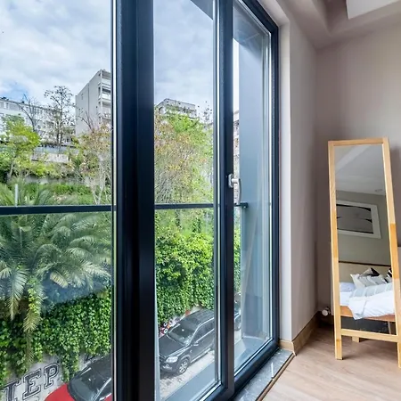 New And Modern Flat With Sea View