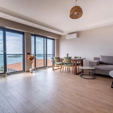 Apartment New And Modern Flat With Sea View *