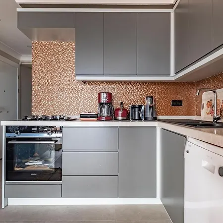 New And Modern Flat With Sea View Apartment