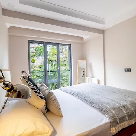 New And Modern Flat With Sea View * Istanbul